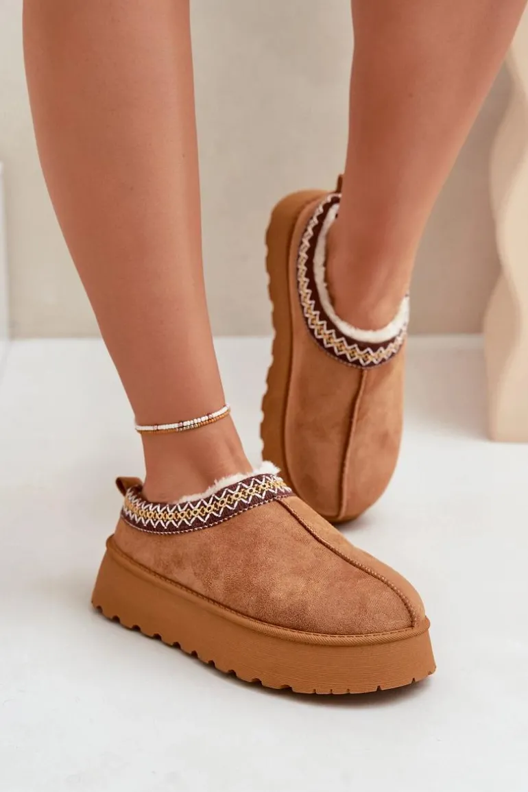 Kapcie Śniegowce Na Platformie Z Haftem Camel Tamilda