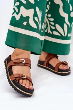 Klapki Damskie Gładkie Na Platformie Z Paskami I Klamrami Camel Ziferte