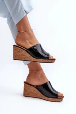 Klapki Damskie Lakierowane Na Koturnie Sergio Leone KL213 Czarne