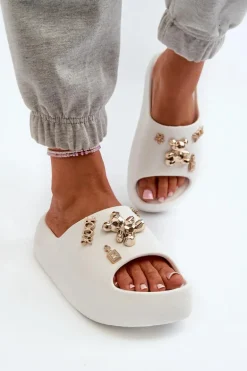 Klapki Damskie Lekkie Piankowe Z Ozdobami Białe Orchia