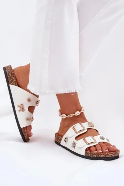 Klapki Damskie Na Korkowej Podeszwie Z Klamrami I Przypinkami Białe Efadelis