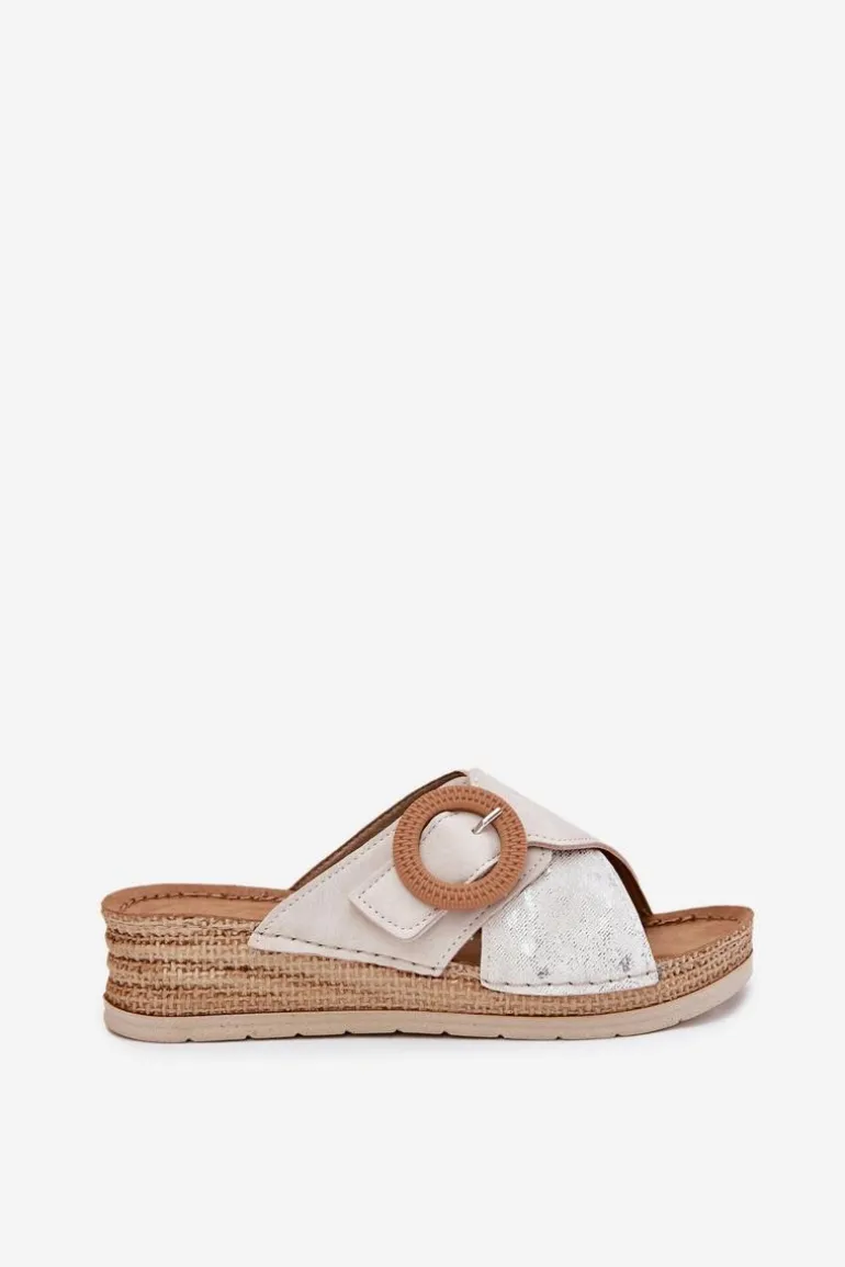 Klapki Damskie Na Koturnie Z Ozdobną Klamrą Inblu RV000012 Jasnobeżowe