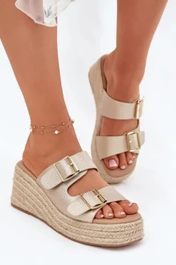 Klapki Damskie Na Koturnie Z Plecionką I Klamrami Złote Pasinea