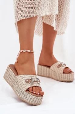 Klapki Damskie Na Koturnie Z Plecionką I Ozdobą Beżowe Isolene