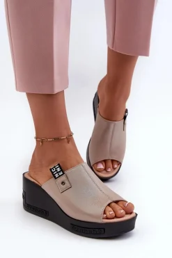 Klapki Damskie Na Koturnie Złote Vleni