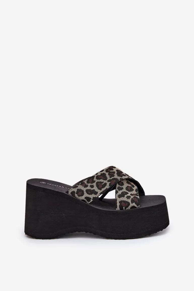 Klapki Damskie Na Koturnie I Platformie Panterka Czarne Sevolee