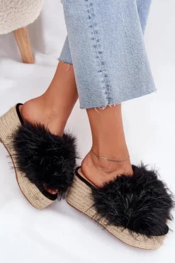 Klapki Damskie Na Koturnie Z Futerkiem I Plecionką Czarne Virela