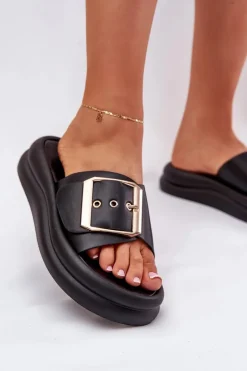 Klapki Damskie Na Masywnej Platformie Z Ozdobną Klamrą Czarne Zelori