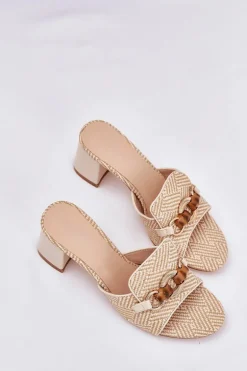 Klapki Damskie Na Obcasie Z Ozdobą Beżowe Ovittole