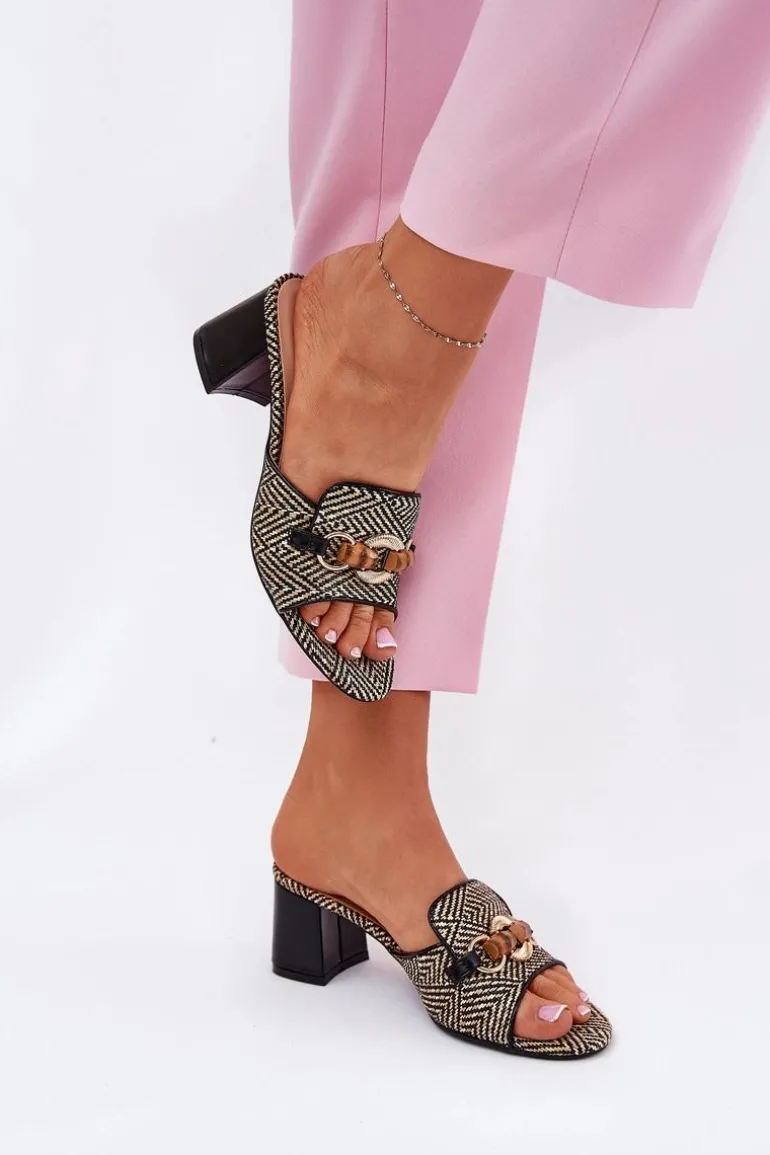 Klapki Damskie Na Obcasie Z Ozdobą Czarne Ovittole