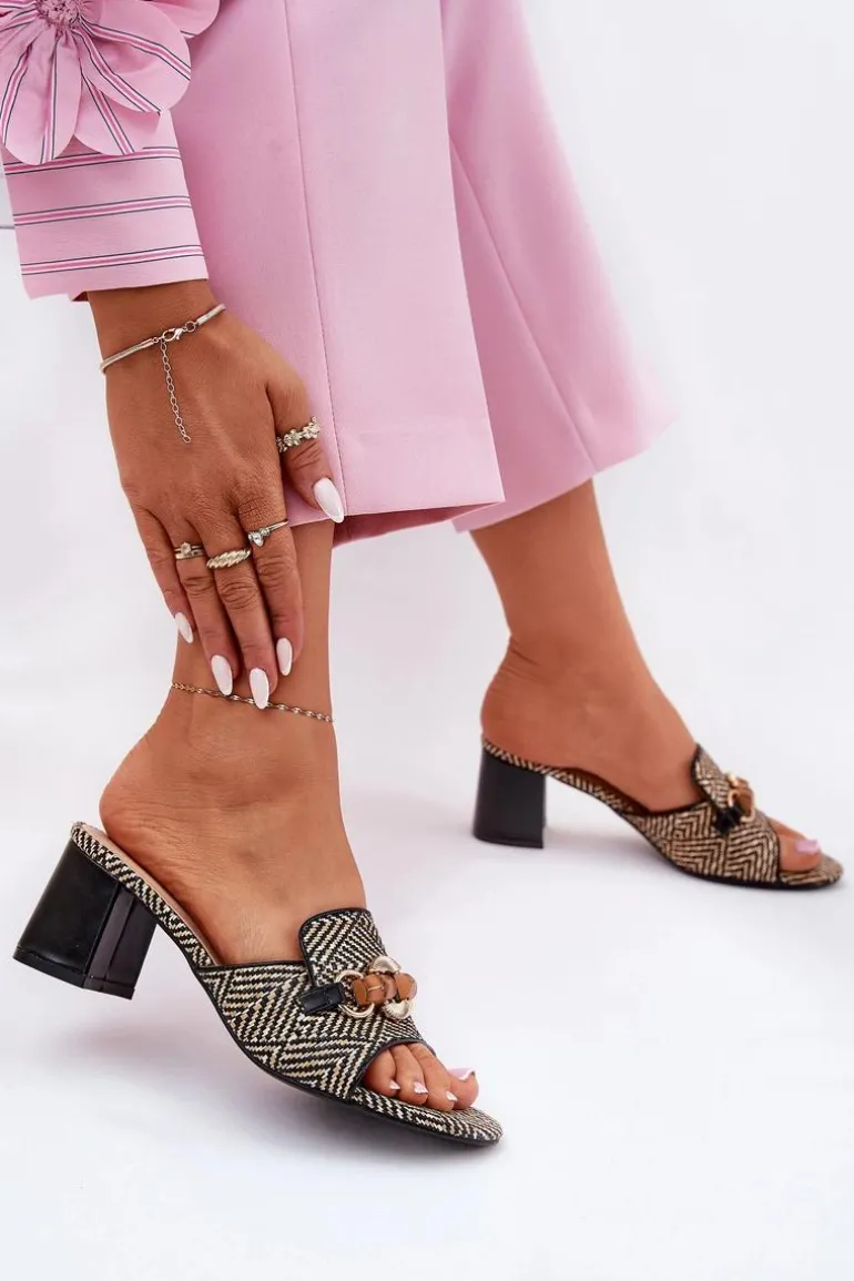 Klapki Damskie Na Obcasie Z Ozdobą Czarne Ovittole