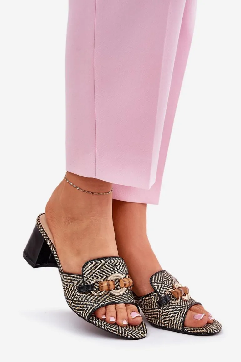 Klapki Damskie Na Obcasie Z Ozdobą Czarne Ovittole