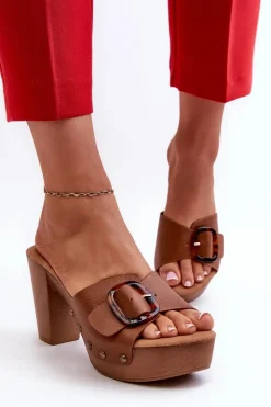 Klapki Damskie Na Obcasie Słupku Z Klamrą Brązowe Betinna