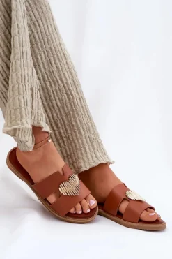 Klapki Damskie Na Płaskim Obcasie Ze Złotą Ozdobą Camel Karinma