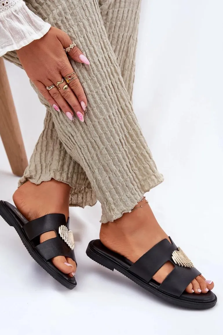 Klapki Damskie Na Płaskim Obcasie Ze Złotą Ozdobą Czarne Karinma