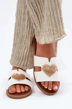 Klapki Damskie Na Płaskim Obcasie Ze Złotą Ozdobą Białe Karinma