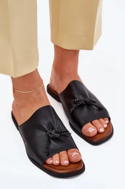 Klapki Damskie Na Płaskim Obcasie Z Ozdobnym Wiązaniem Czarne Norela