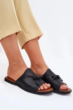 Klapki Damskie Na Płaskim Obcasie Z Ozdobnym Wiązaniem Czarne Norela