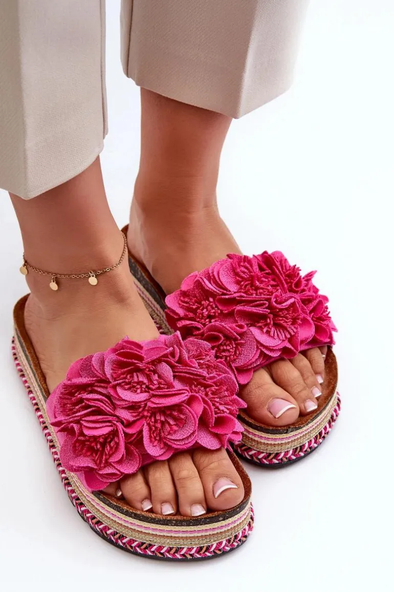 Klapki Damskie Na Platformie Ozdobione Kwiatkami Fuksja Nodina