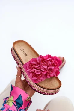 Klapki Damskie Na Platformie Ozdobione Kwiatkami Fuksja Nodina