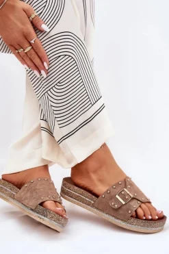 Klapki Damskie Na Platformie Z Klamrą I Ćwiekami Khaki Nusithia