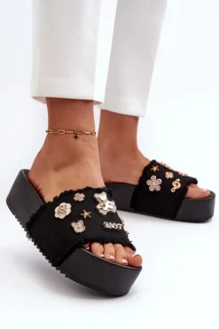 Klapki Damskie Na Platformie Z Przypinkami Czarne Zranesia