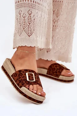 Klapki Damskie Na Platformie Ze Złotą Klamrą Panterka Selira