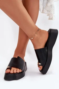 Klapki Damskie Na Platformie Z Ozdobnym Detalem Czarne Linosea