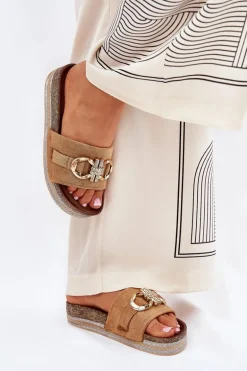 Klapki Damskie Na Platformie Z Brokatem I Złotą Ozdobą Camel Rilirea