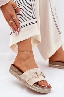 Klapki Damskie Na Platformie Ze Złotą Ozdobą I Brokatem Beżowe Morisela