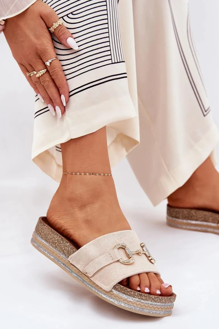 Klapki Damskie Na Platformie Ze Złotą Ozdobą I Brokatem Beżowe Morisela