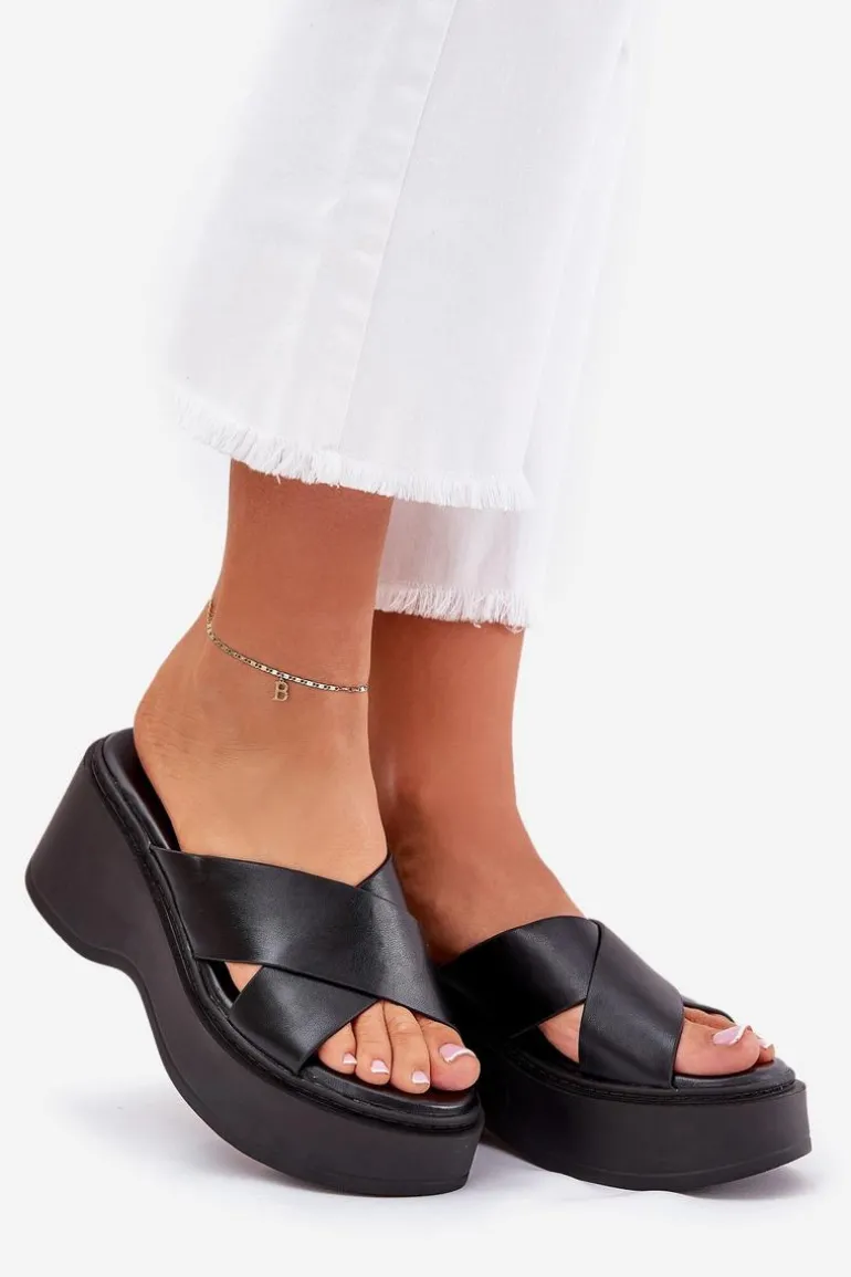 Klapki Damskie Na Platformie I Koturnie Czarne Nelithraea