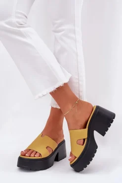 Klapki Damskie Na Platformie I Masywnym Obcasie Żółte Rizana