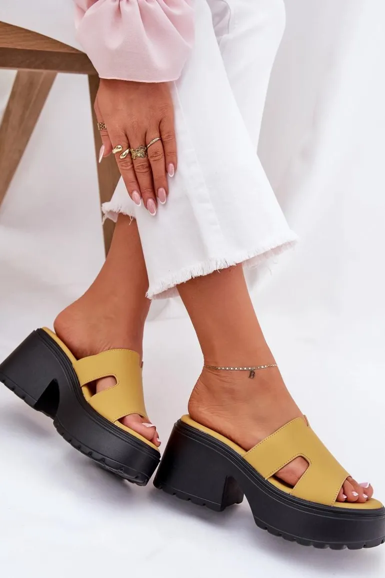 Klapki Damskie Na Platformie I Masywnym Obcasie Żółte Rizana