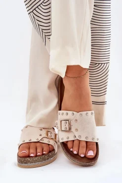 Klapki Damskie Na Platformie Z Klamrą I Ćwiekami Beżowe Nusithia