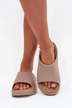 Klapki Damskie Na Platformie Big Star SS274424 Ciemnobeżowe