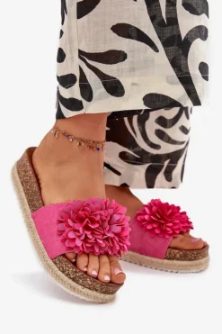 Klapki Damskie Na Platformie Z Ozdobnymi Kwiatkami Fuksja Tessara