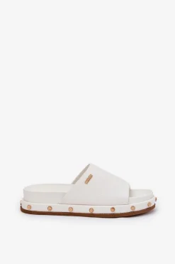 Klapki Damskie Na Platformie Z Ćwiekami Big Star RR274216 Białe