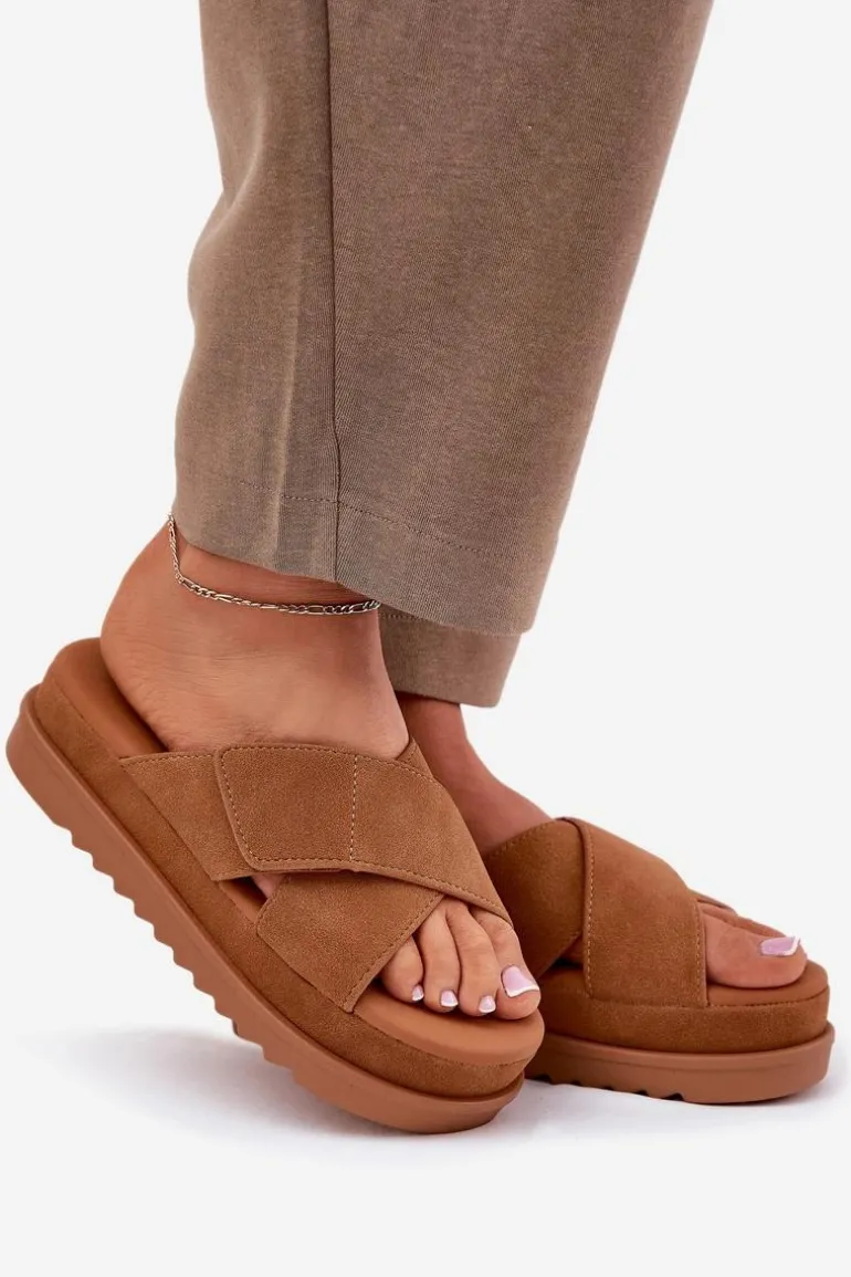 Klapki Damskie Na Platformie Z Przeplatającymi Się Paskami Camel Rinasara