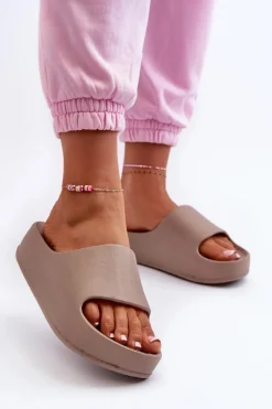 Klapki Damskie Na Platformie Piankowe Brązowe Airaplea