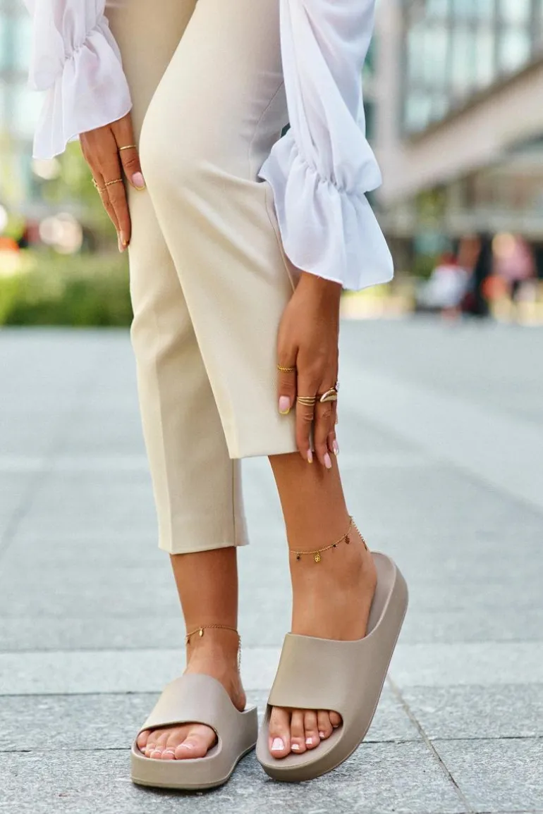 Klapki Damskie Na Platformie Piankowe Brązowe Airaplea