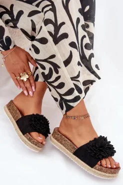 Klapki Damskie Na Platformie Z Ozdobnymi Kwiatkami Czarne Tessara