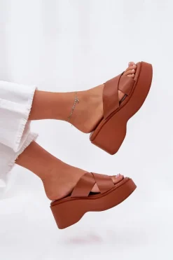 Klapki Damskie Na Platformie I Koturnie Camel Nelithraea