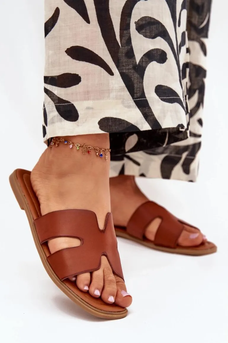 Klapki Damskie Płaskie Z Wycięciami Camel Salyra