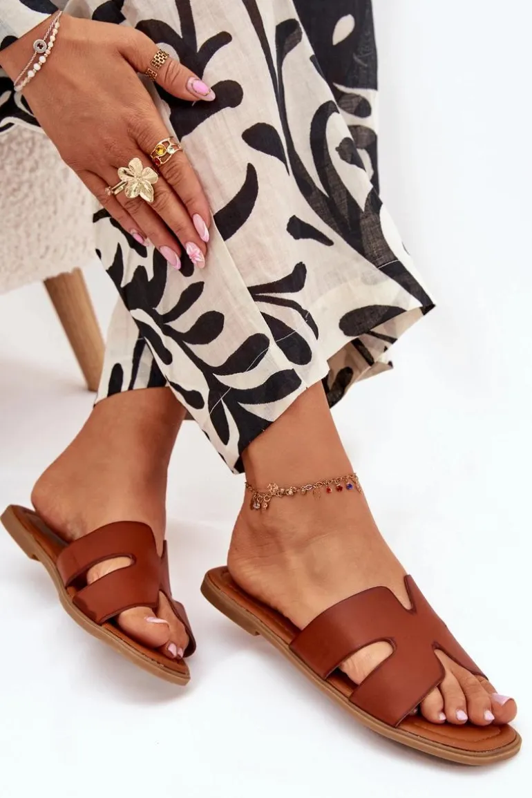 Klapki Damskie Płaskie Z Wycięciami Camel Salyra