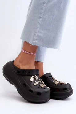 Klapki Damskie Piankowe Lekkie Na Grubej Podeszwie Z Przypinkami Czarne Effiora