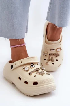 Klapki Damskie Piankowe Lekkie Na Grubej Podeszwie Z Przypinkami Beżowe Effiora