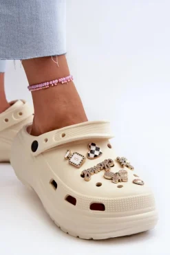 Klapki Damskie Piankowe Lekkie Na Grubej Podeszwie Z Przypinkami Beżowe Effiora