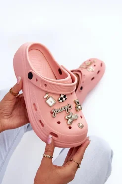 Klapki Damskie Piankowe Lekkie Na Grubej Podeszwie Z Przypinkami Różowe Effiora