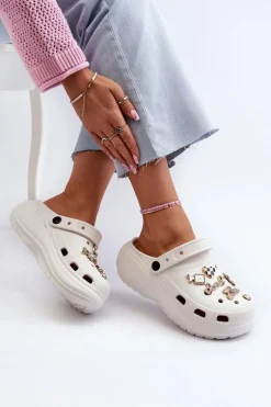 Klapki Damskie Piankowe Lekkie Na Grubej Podeszwie Z Przypinkami Białe Effiora